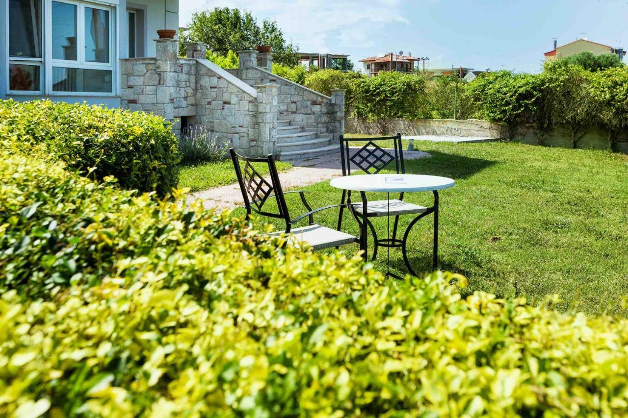 Summer Houses In Afytos Exterior photo